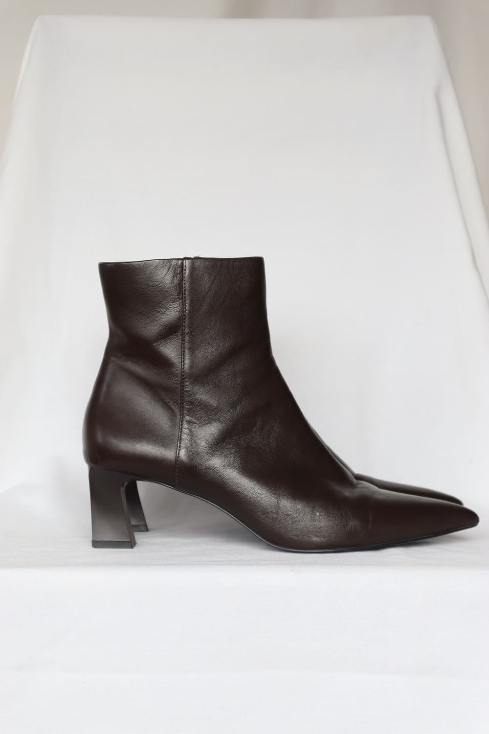 PETITES BOTTINES À TALONS