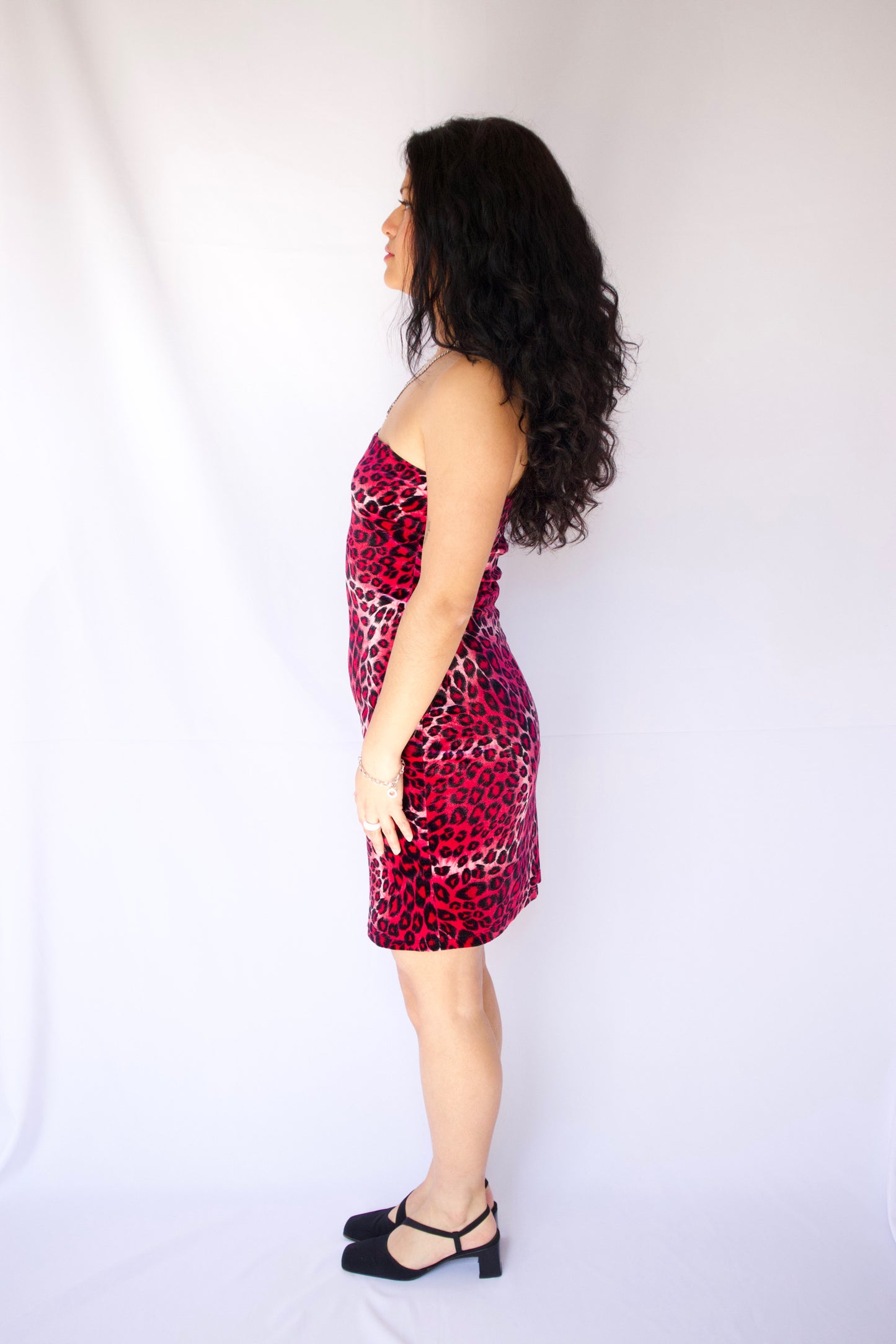 ROBE TUBE EN VELOURS LÉOPARD ROSE