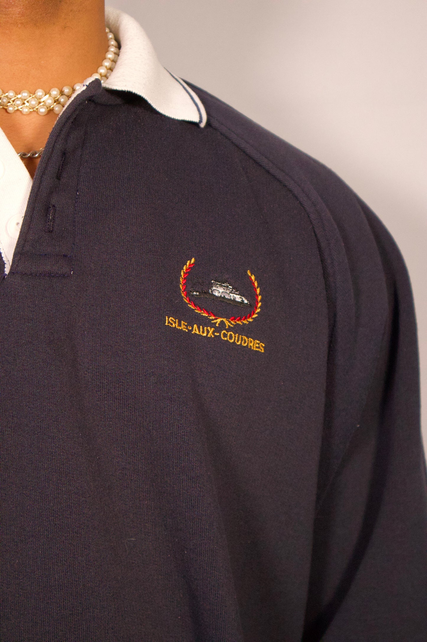 CREWNECK BLEU MARIN À COLLET BLANC