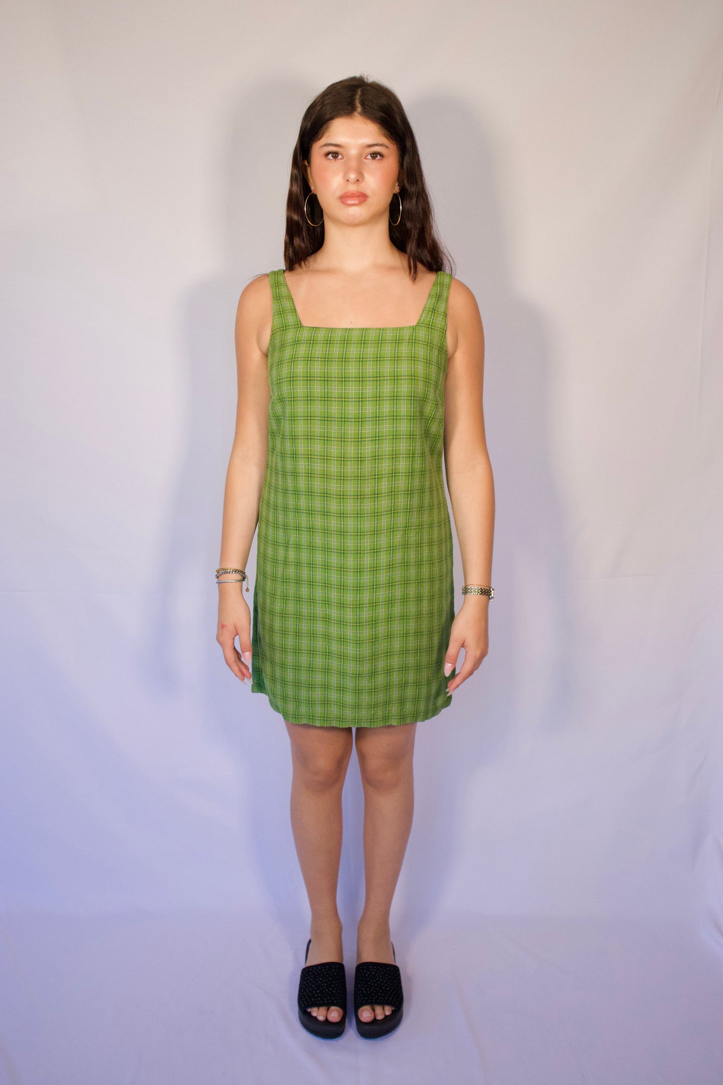 ROBE VERTE À CARREAUX