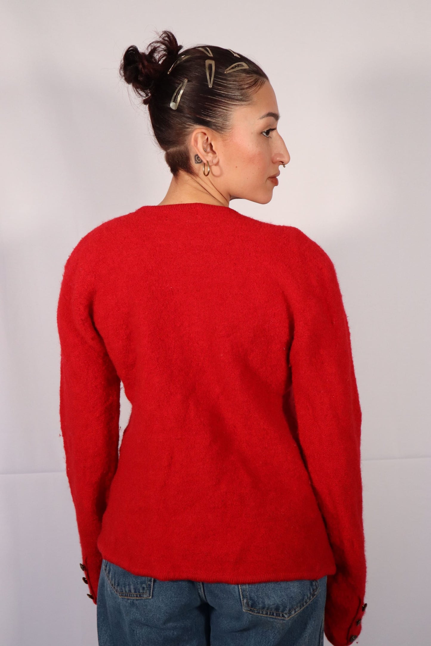 VESTE EN TRICOT DE LAINE ROUGE