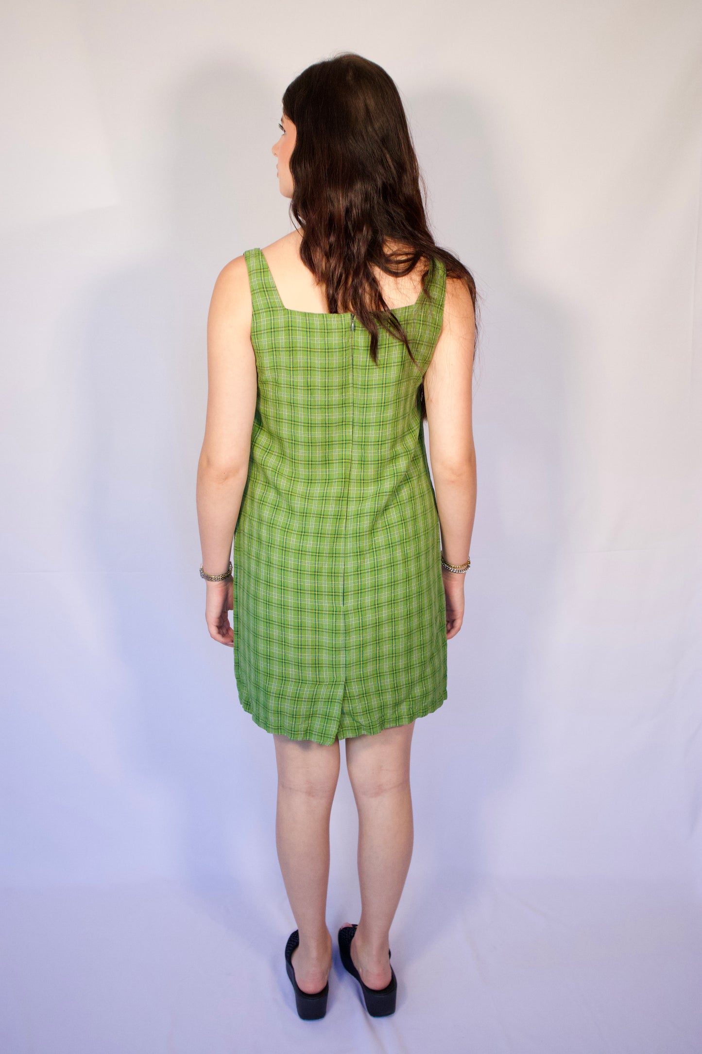ROBE VERTE À CARREAUX