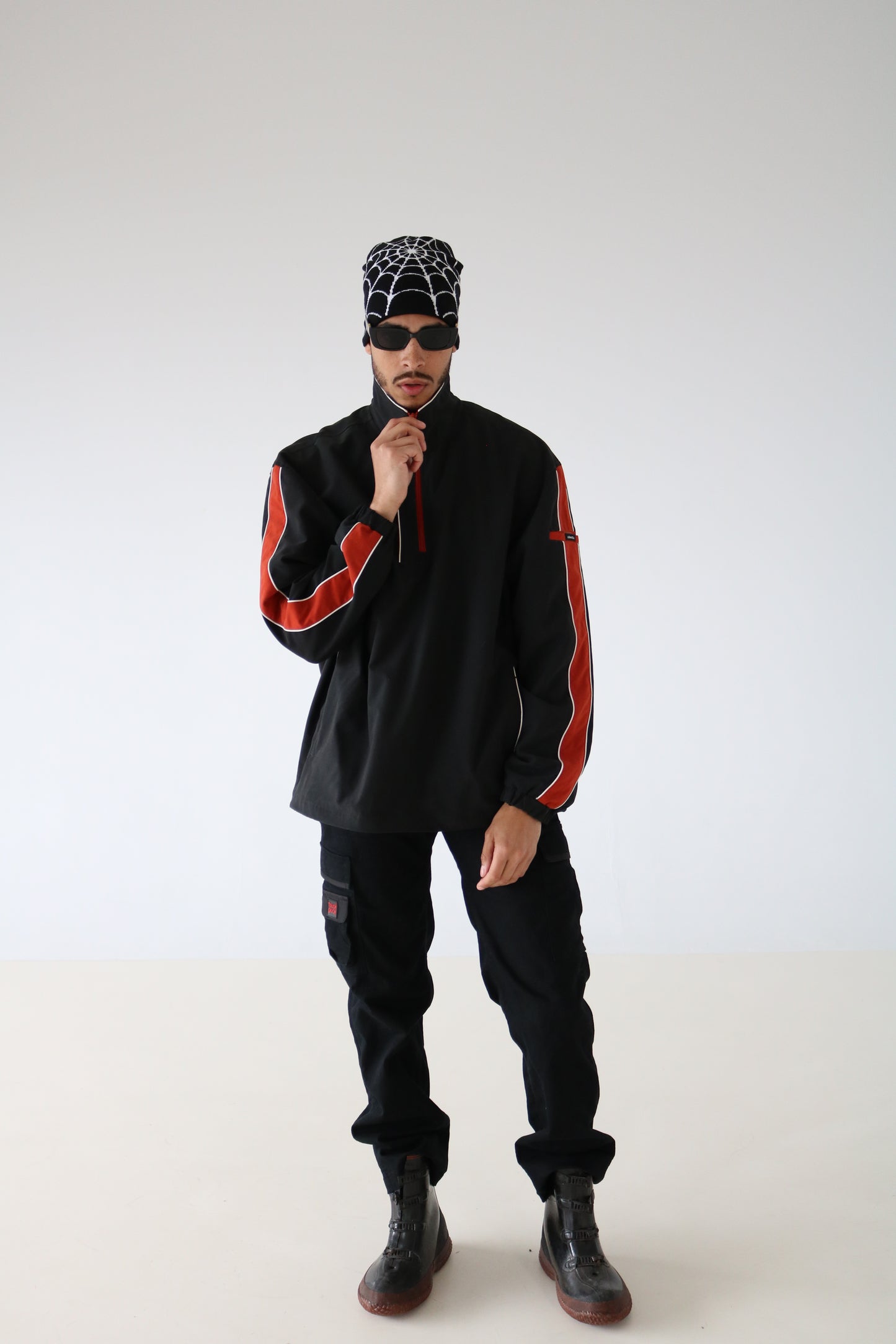 VESTE NOIR ET ORANGE
