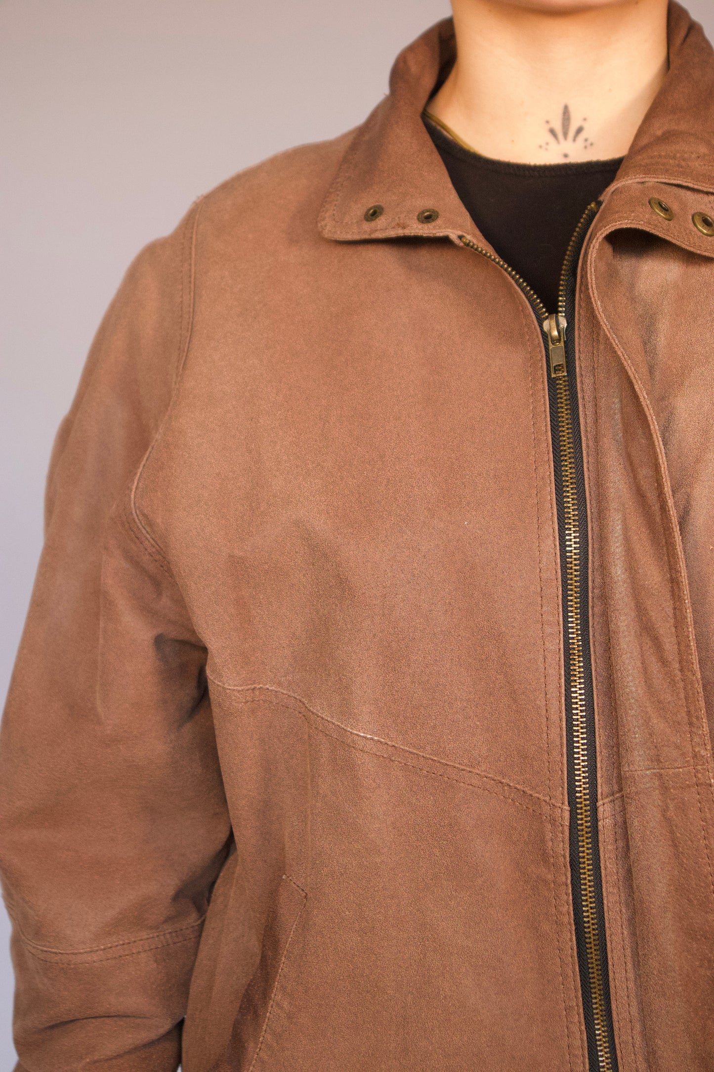 détail texture suède beige