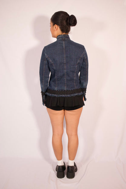 VESTE EN DENIM AVEC DÉTAILS EN DENTELLE