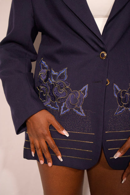 VESTON BLEU MARIN ET DÉTAILS OR