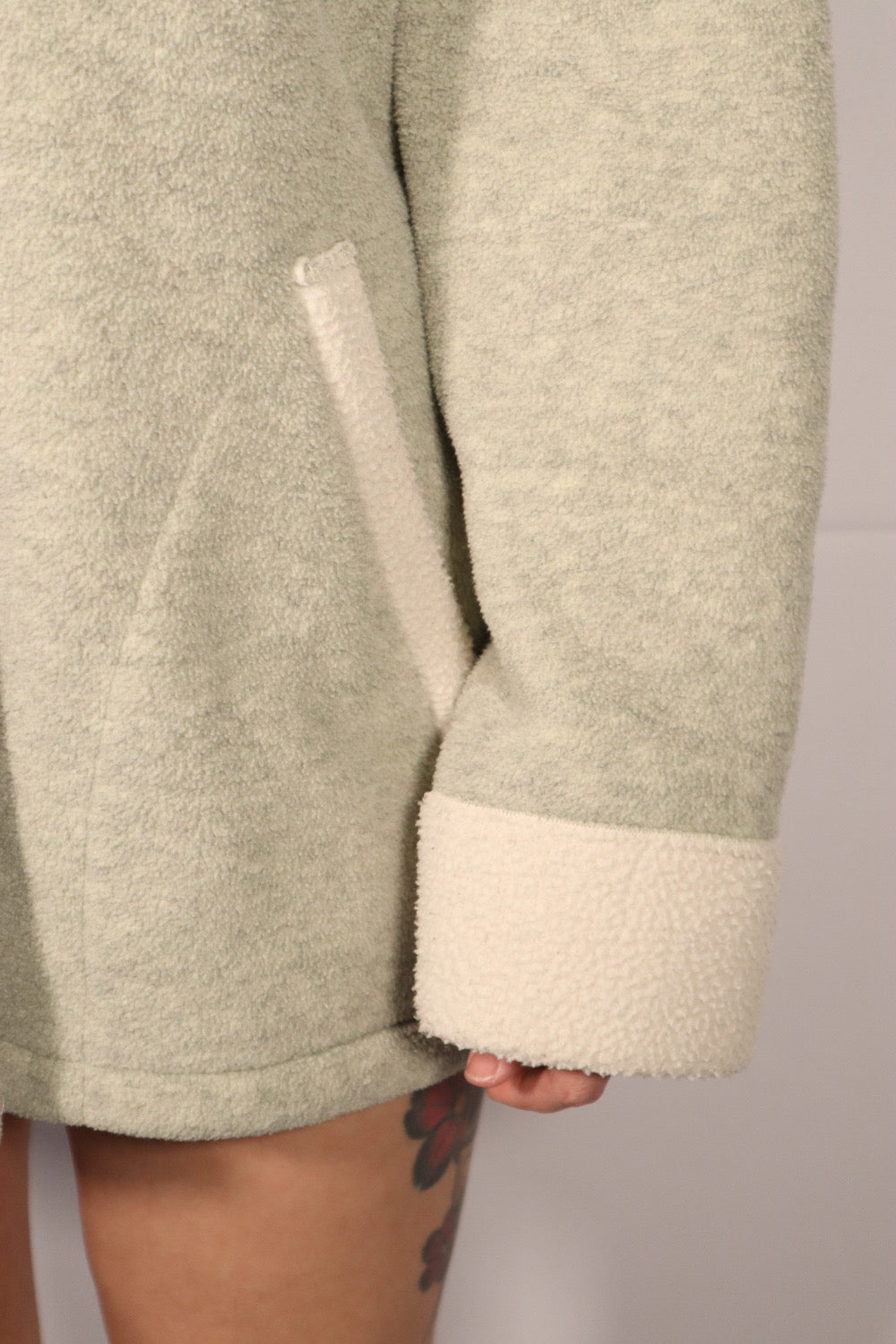 VESTE GRISE EN MOLLETON