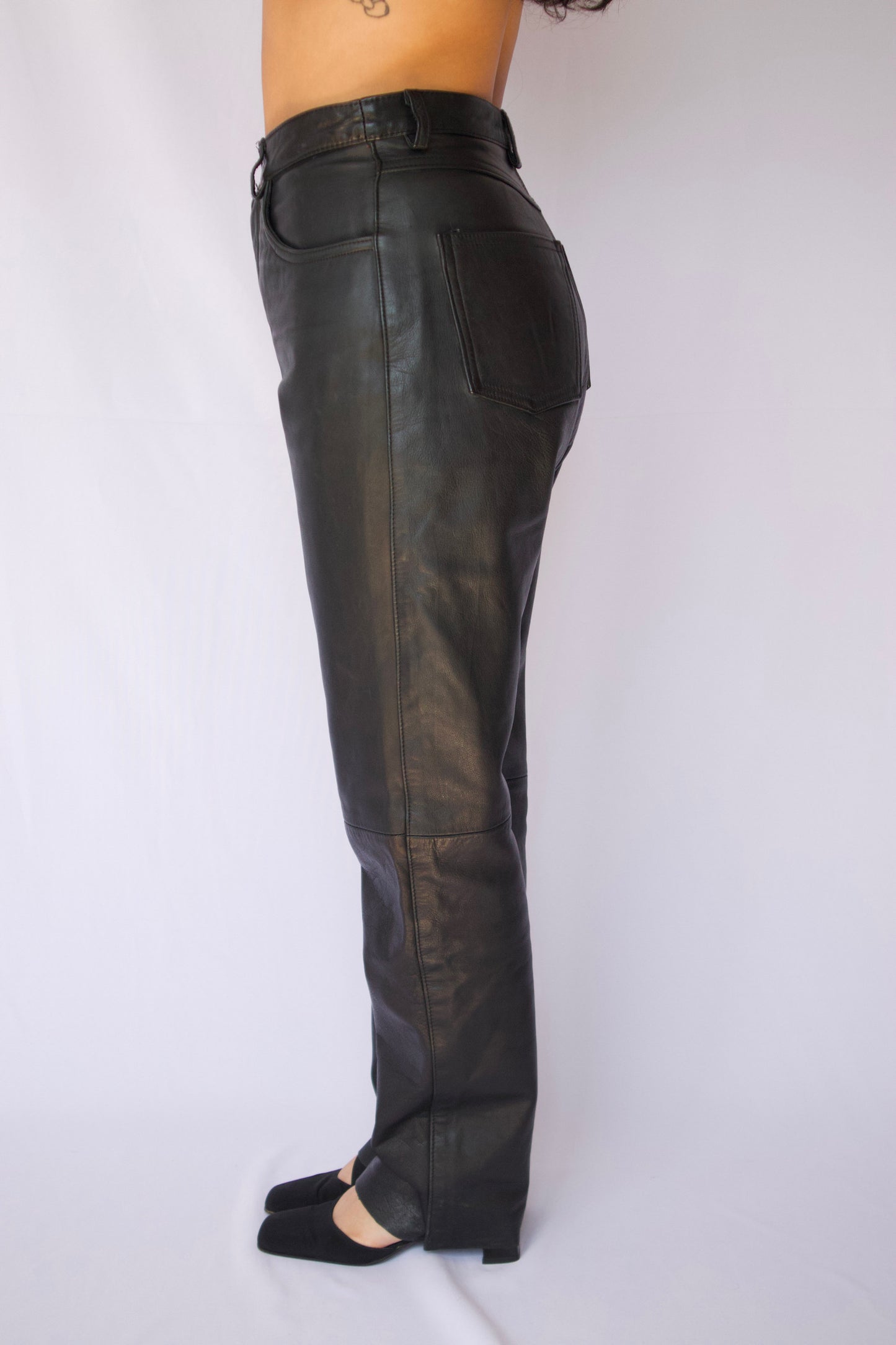 PANTALON EN CUIR NOIR