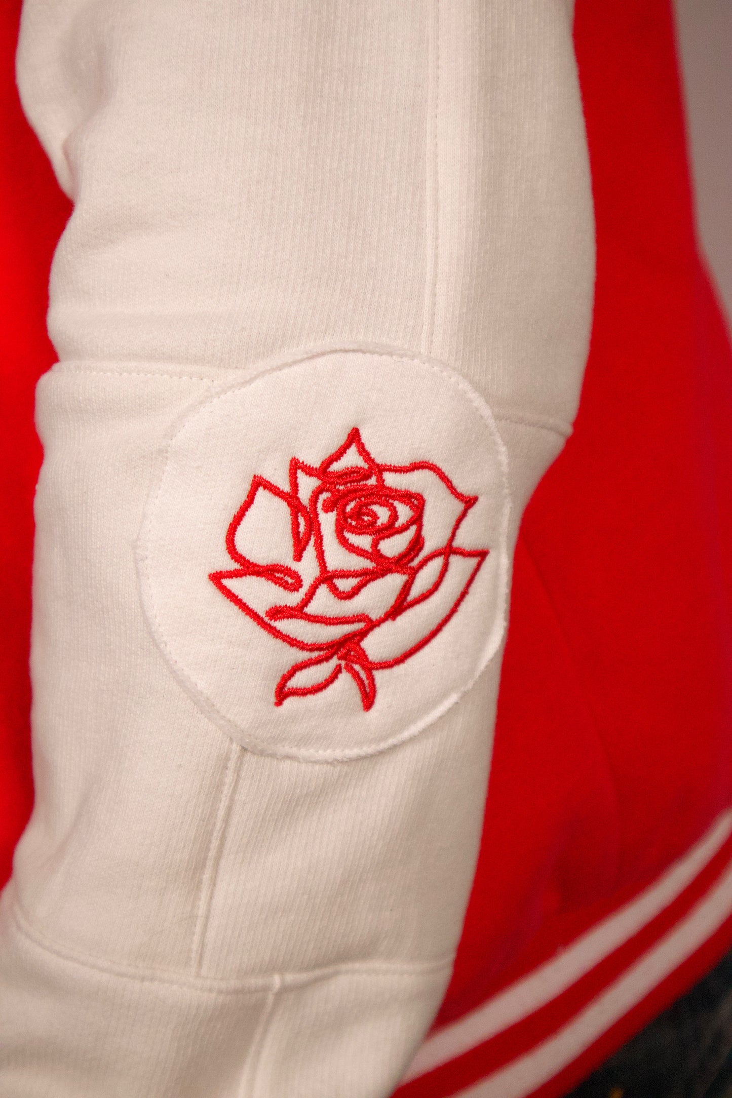 VESTE VARSITY ROUGE ET BLANC