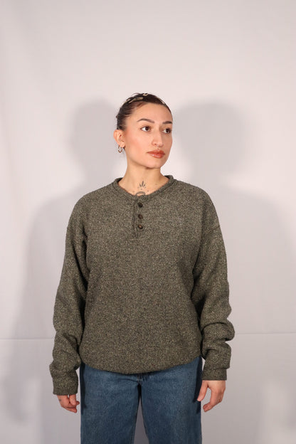 CHANDAIL EN TRICOT GRIS