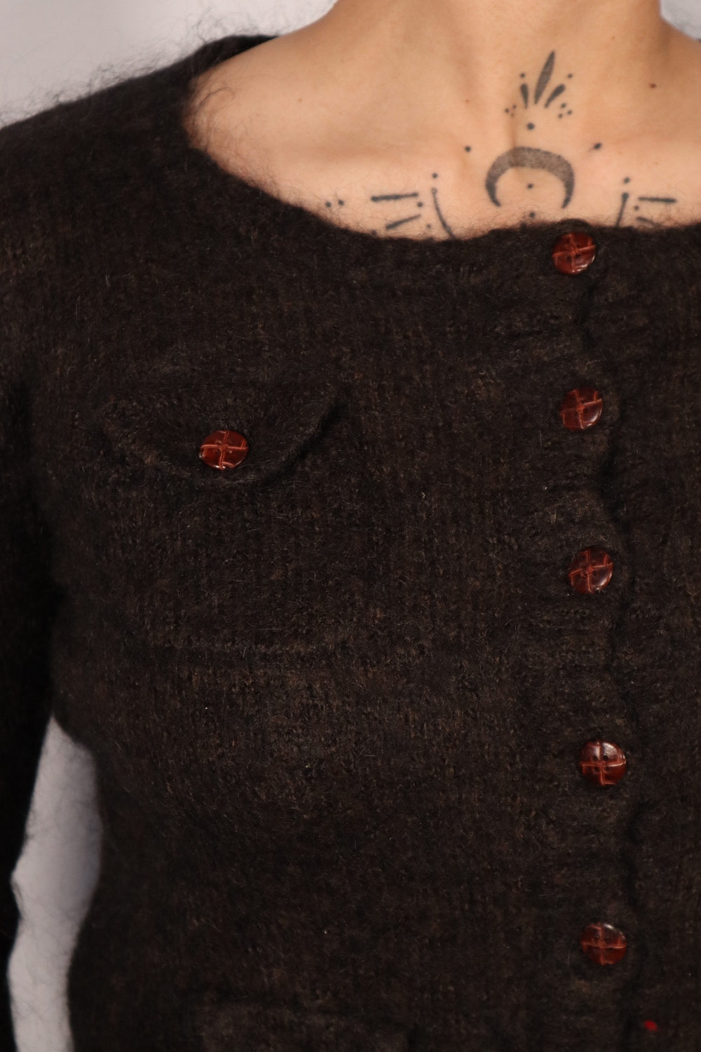 PETIT CARDIGAN GRIS FONCÉ