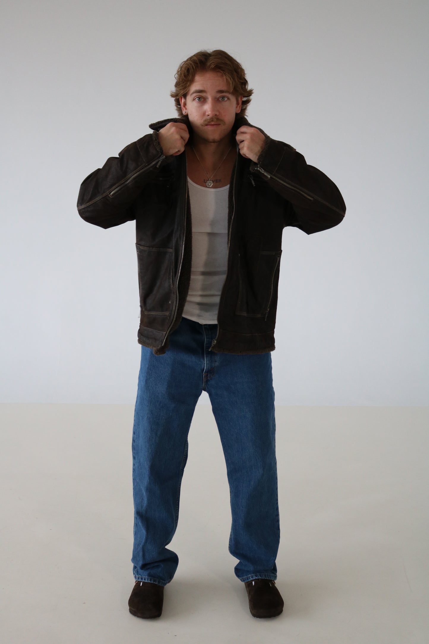 MANTEAU DE CUIR BRUN