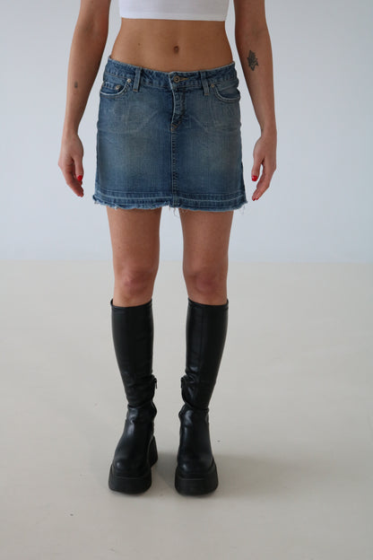 MINI JUPE EN JEANS