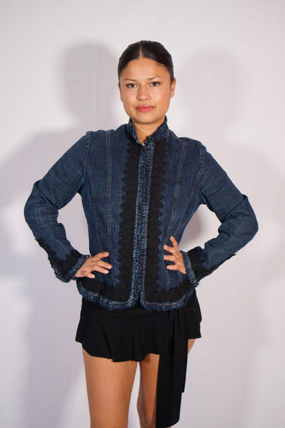 VESTE EN DENIM AVEC DÉTAILS EN DENTELLE