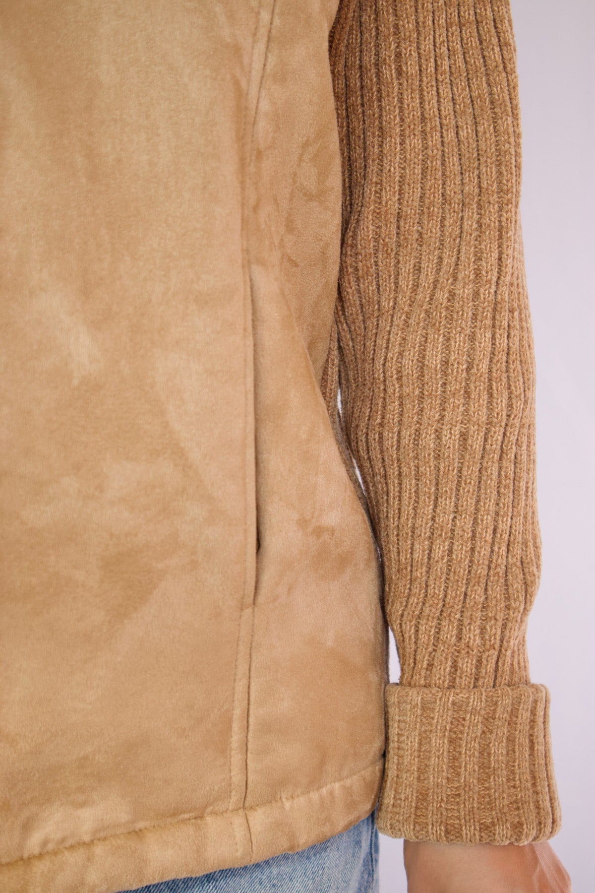 VESTE EN SUEDE BEIGE