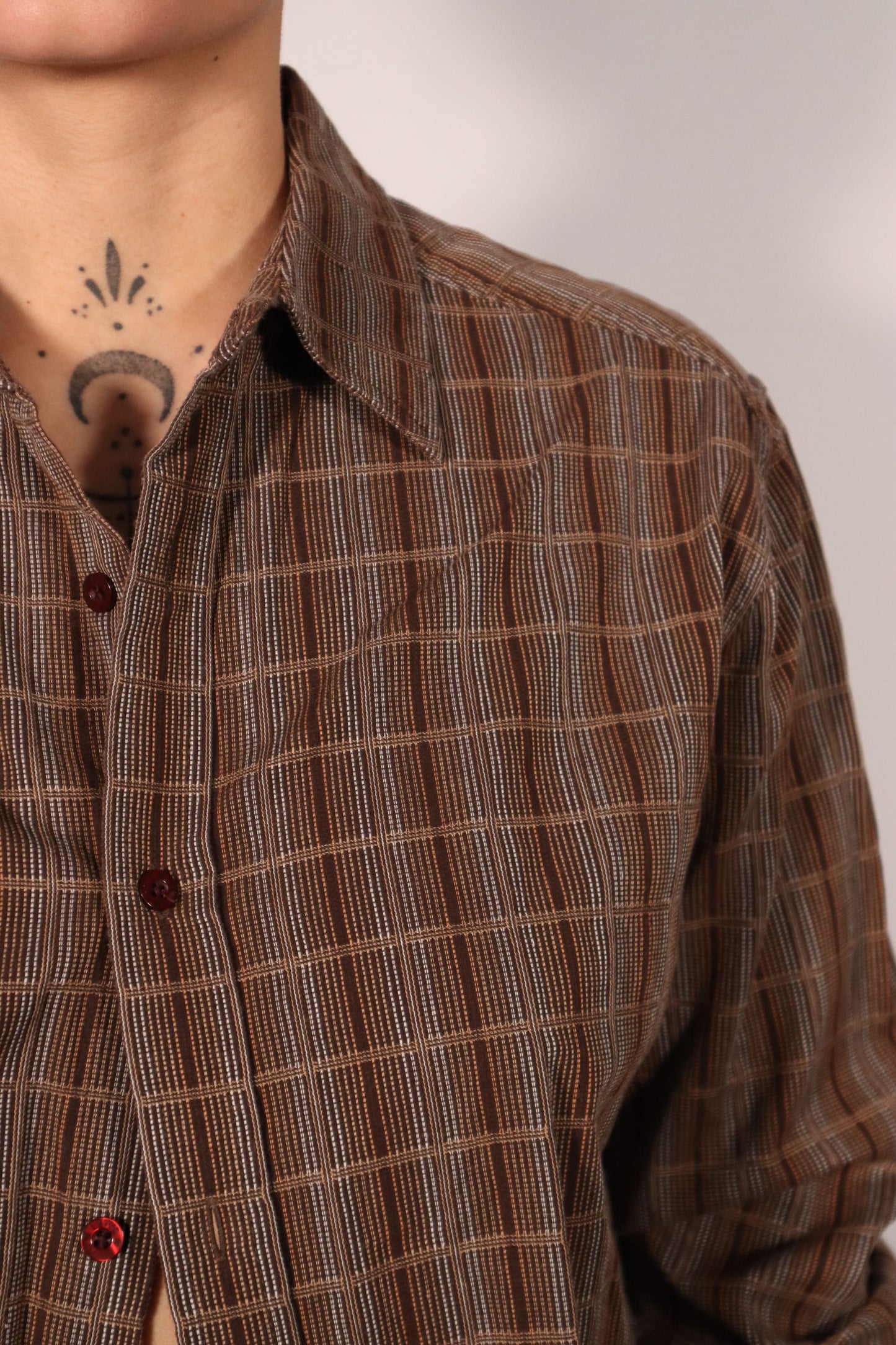 CHEMISE BRUNE À CARREAUX