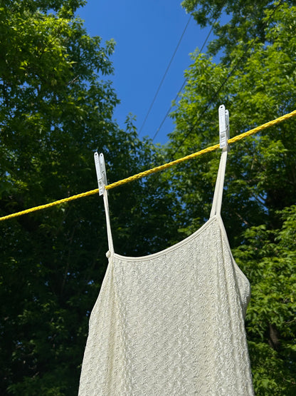 ROBE CRÈME ET DENTELLE