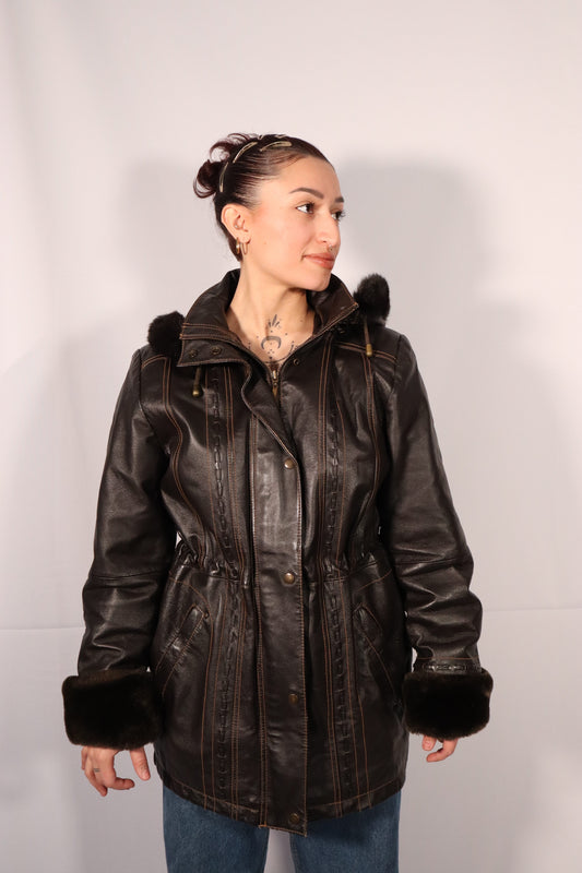 MANTEAU CUIR ET CAPUCHON