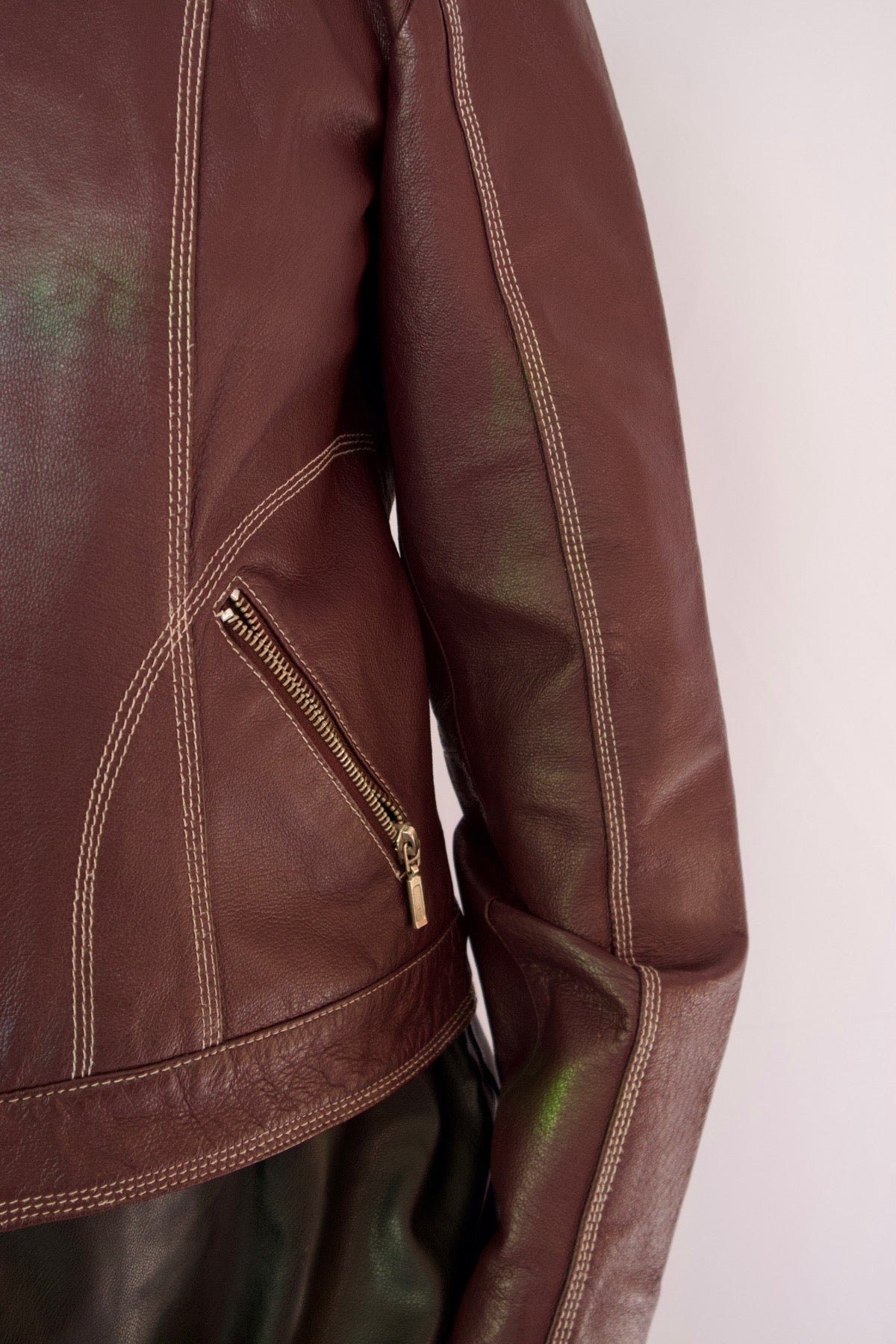 MANTEAU DE CUIR MAUVE