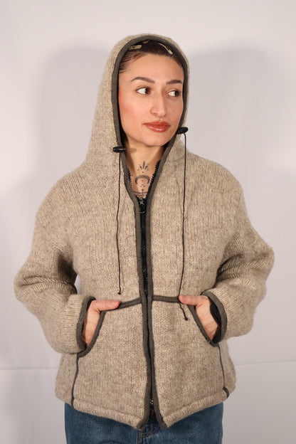 VESTE EN TRICOT DE LAINE GREIGE