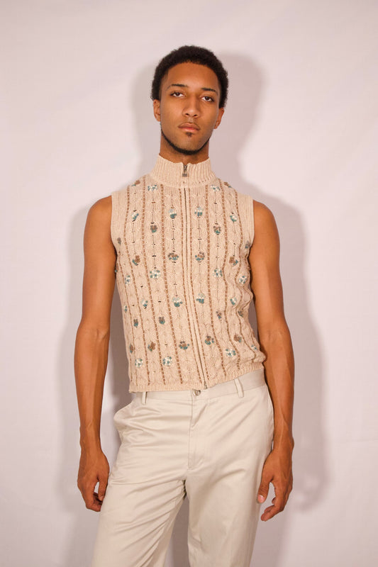 VESTE SANS MANCHES AVEC FLEURS BRODÉS