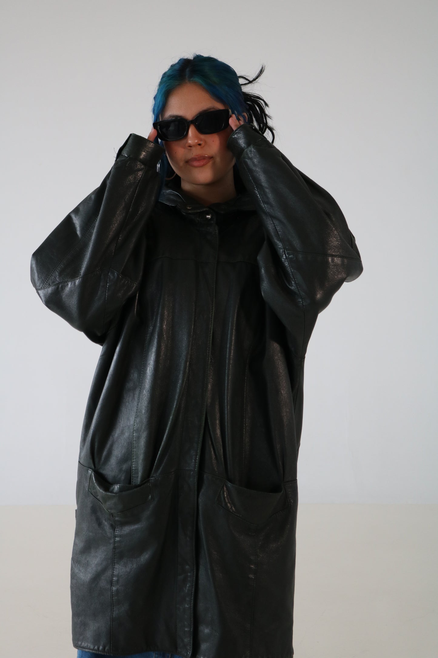 MANTEAU DE CUIR VERT