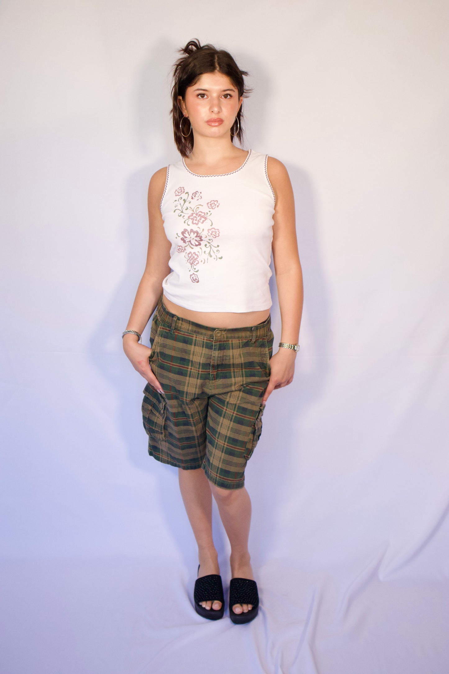 DÉBARDEUR BLANC AVEC MOTIFS DE FLEUR