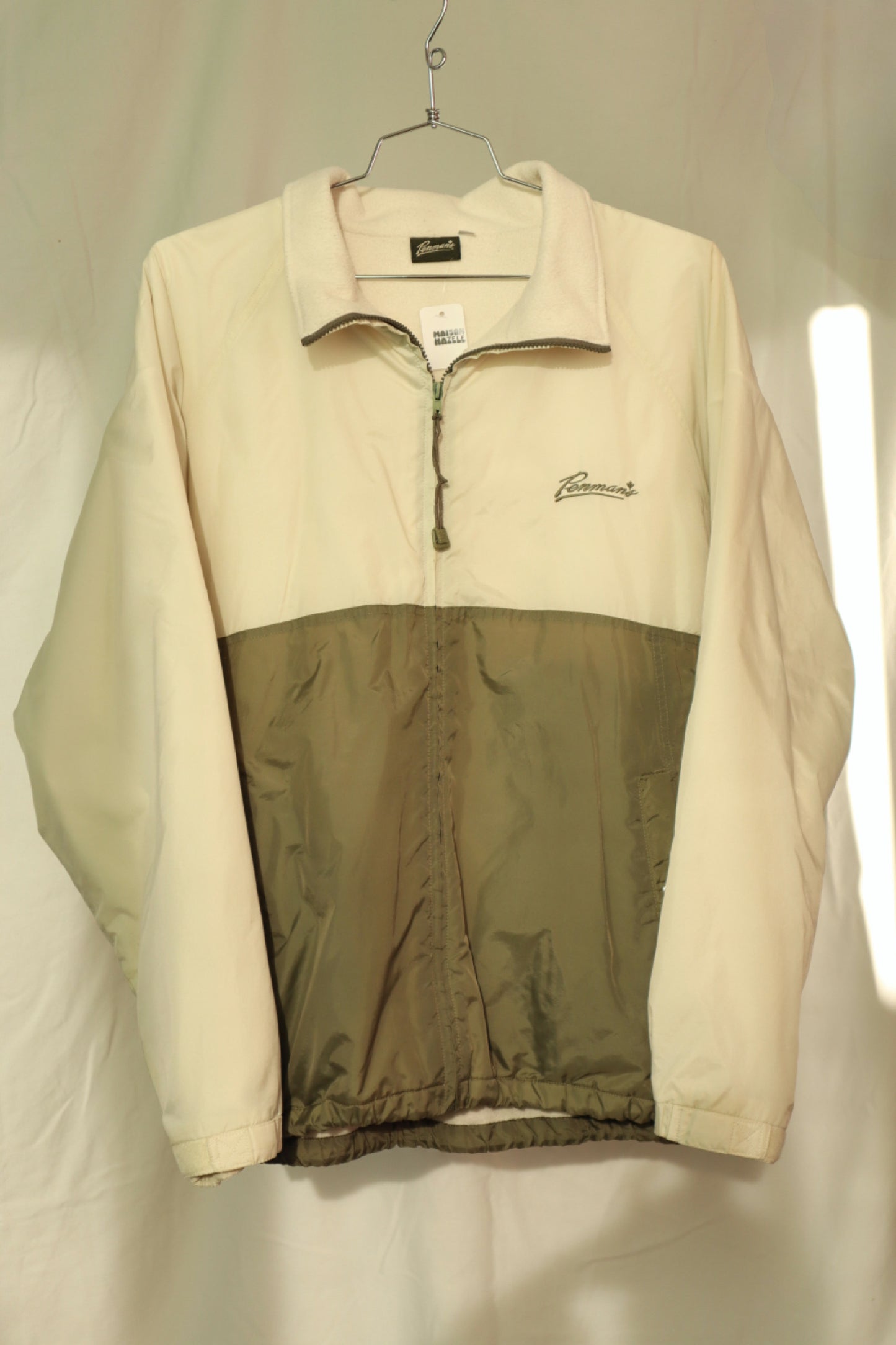 COUPE VENT CRÈME ET VERT KAKI