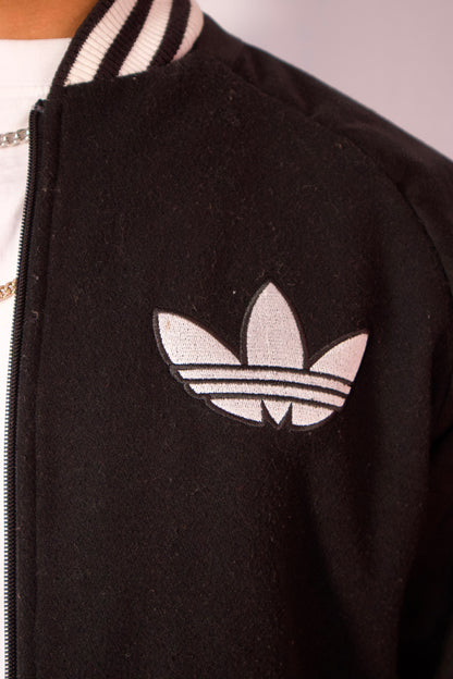 VESTE VARSITY NOIR ET BLANC