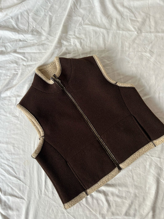 VESTE SANS MANCHES BRUNE ET BEIGE