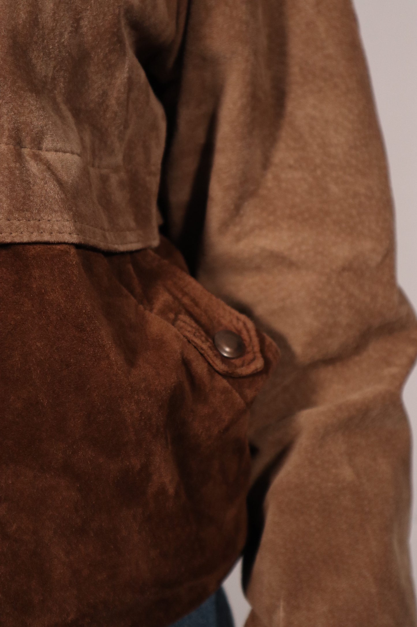 MANTEAU EN SUÈDE BRUN ET BEIGE