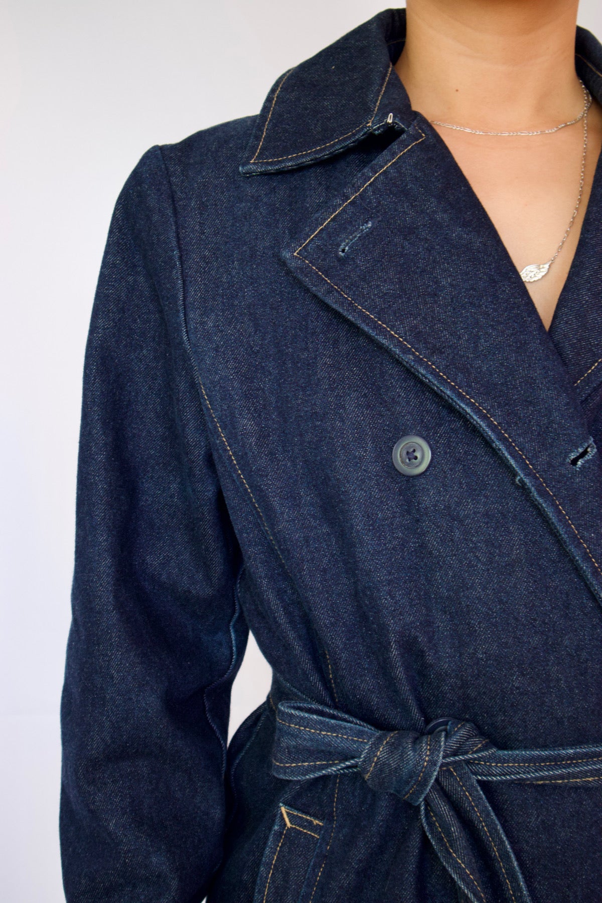 TRENCH COAT EN JEANS