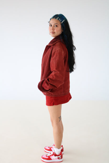 MANTEAU ROUGE COLLET DE FOURRURE