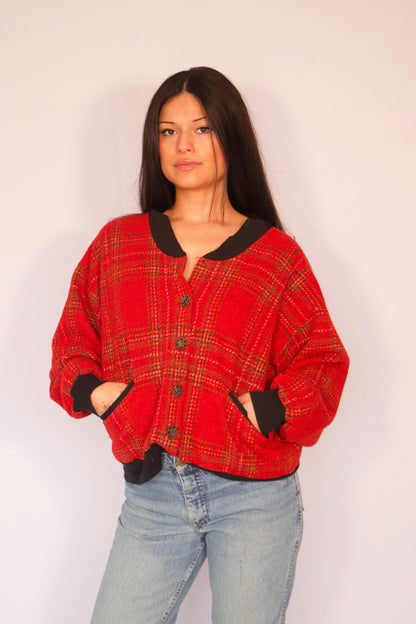 cardigan Ates rouge carreaux vintage seconde main porté