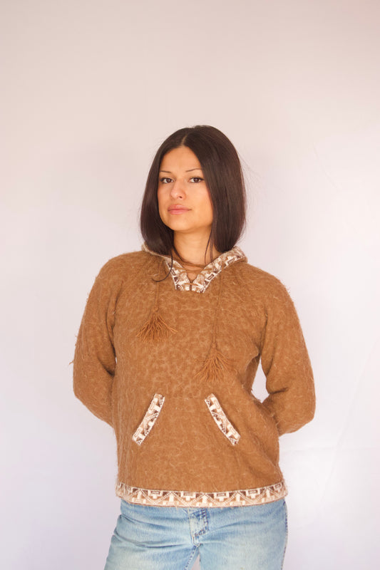 chandail brun alpaga porté
