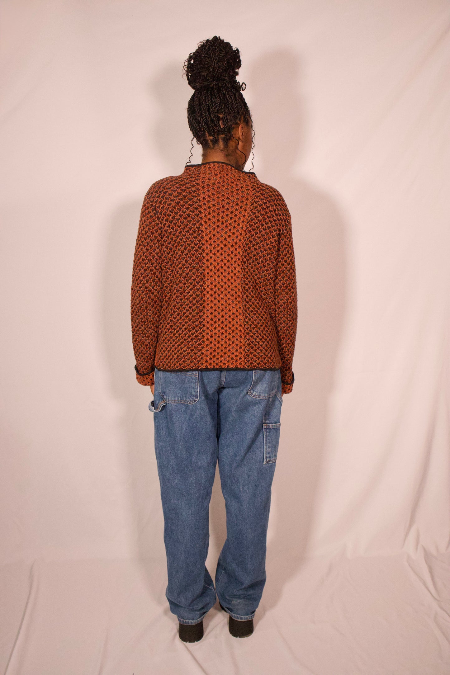 chandail tricot orange vue de dos