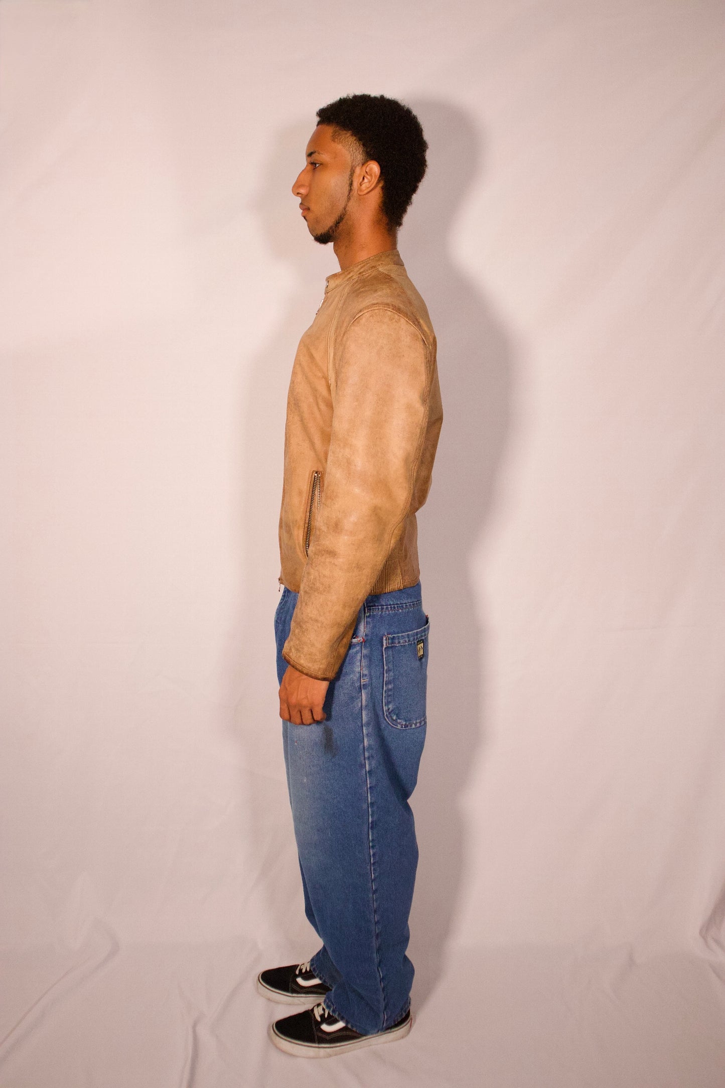 manteau cuir beige vue de profil