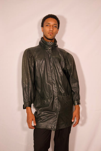 manteau long cuir vert porté