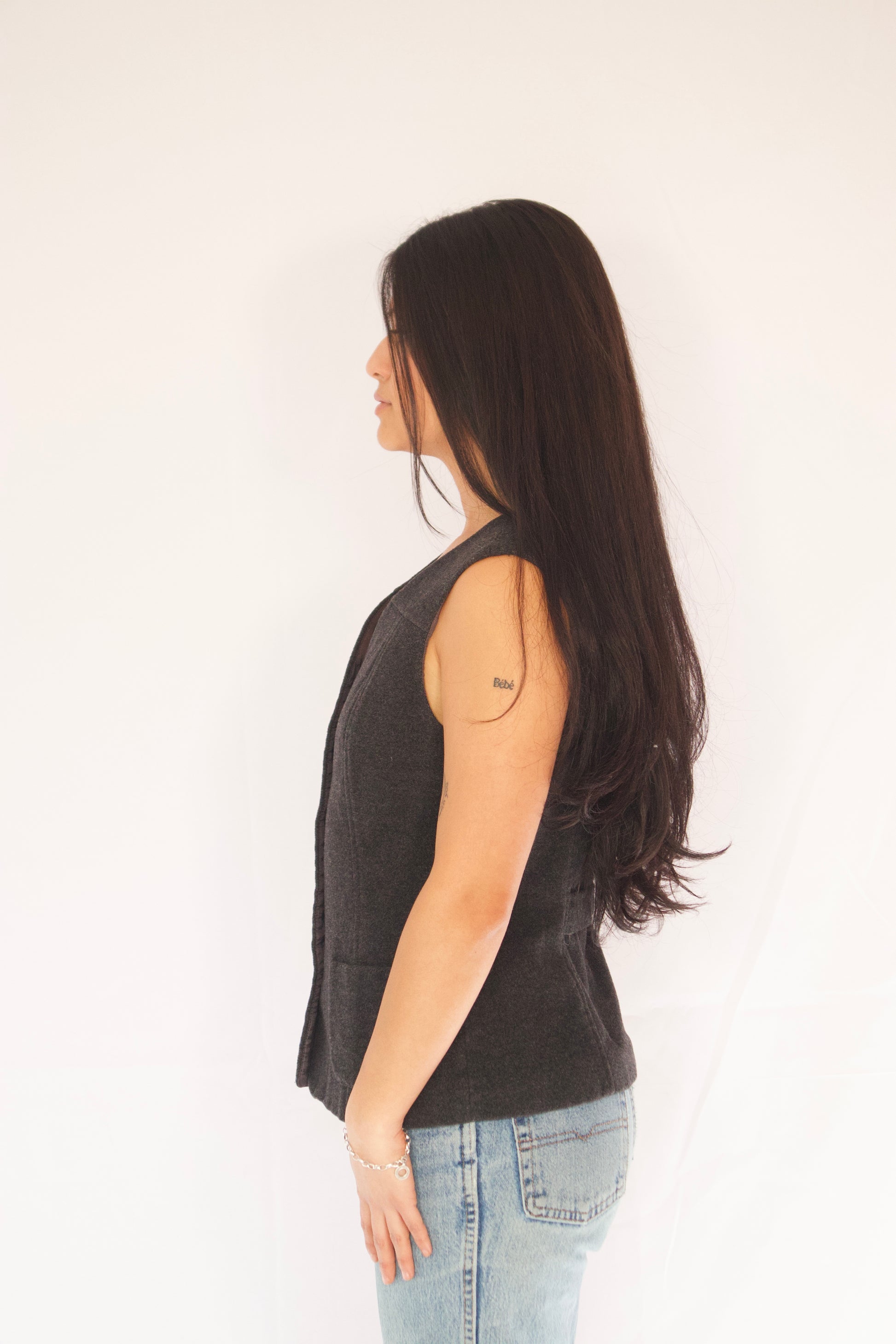 veste sans manches cachemire vue de profil