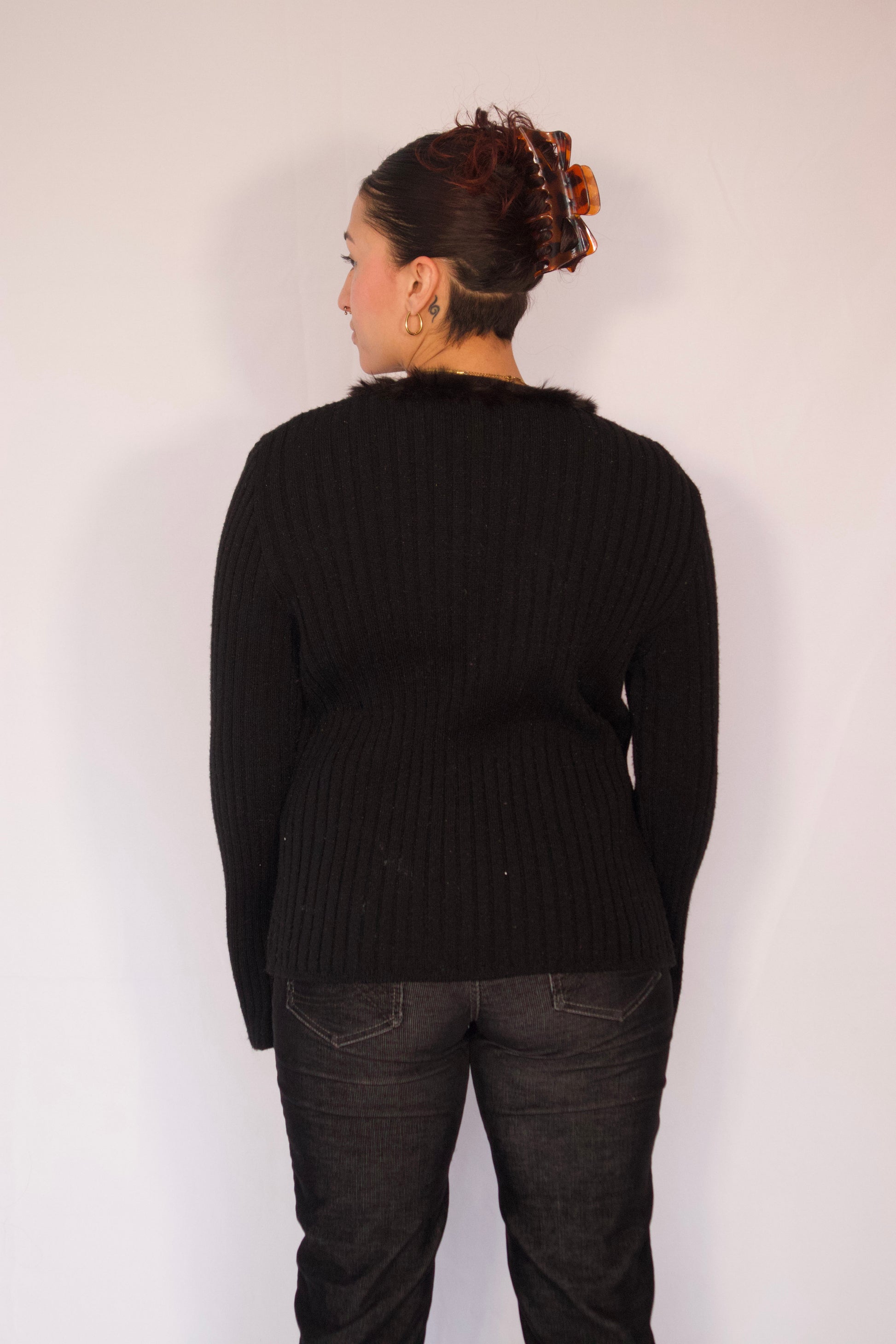 veste tricot noir vue de dos